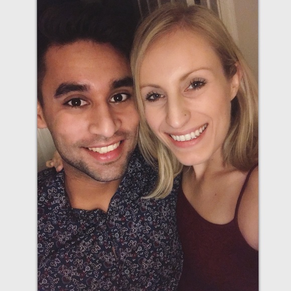 Meet Your Posher - Picture 4 of 5